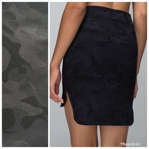 Lululemon NWT City Skirt Camo 10
